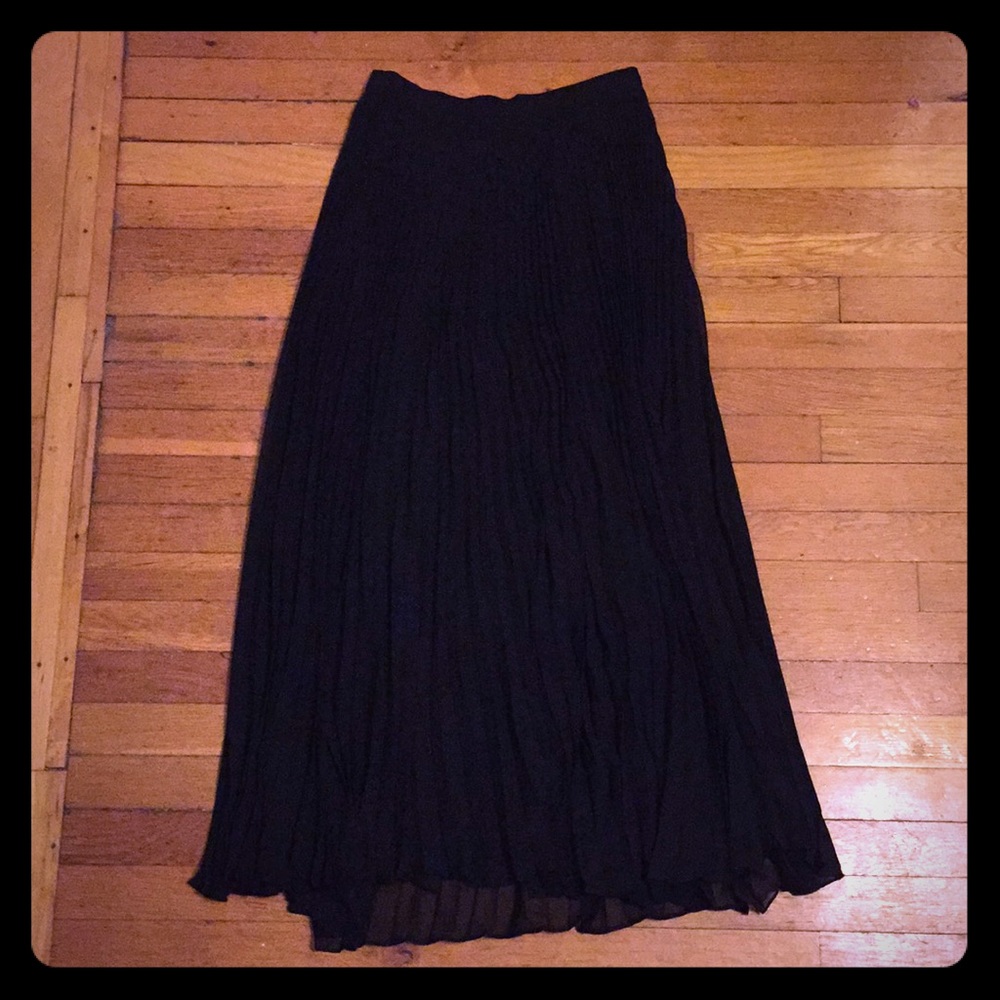 Black pleated maxi skirt